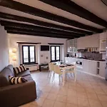 Appartamento Civetta Centro Citta, Vista Sui Tetti